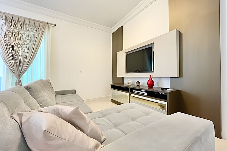 Seasonal Rental Meia Praia Itapema Rua 292 3 Suites Sea