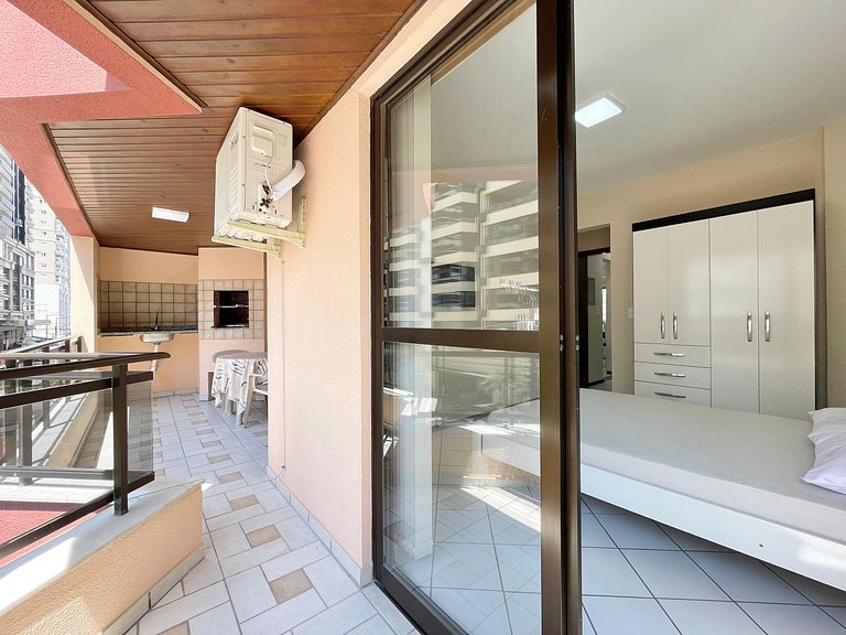 Seasonal rental 2 bedrooms Itapema Meia Praia near the sea