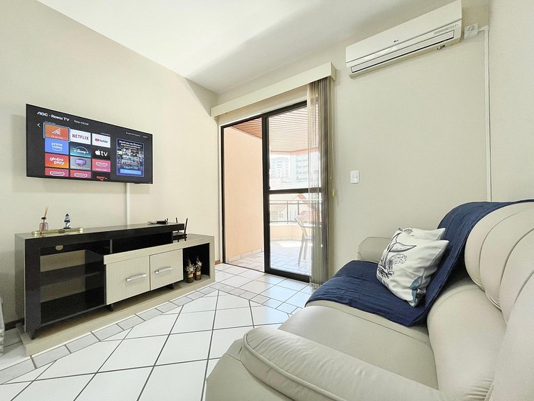 Vacation Rental Apartment with 2 Bedrooms Itapema Meia Praia