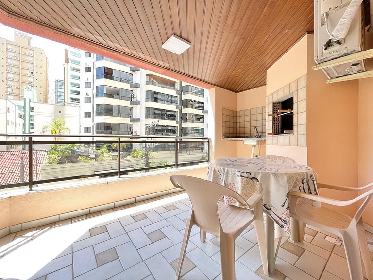 Seasonal rental 2 bedrooms Itapema Meia Praia near the sea