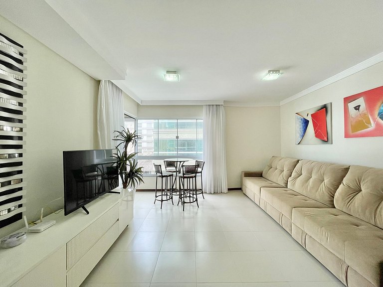 3 Bedroom Beachfront Apartment for Summer Rental in Itapema