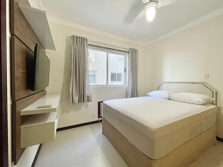 3 Bedroom Vacation Rental in Meia Praia Itapema