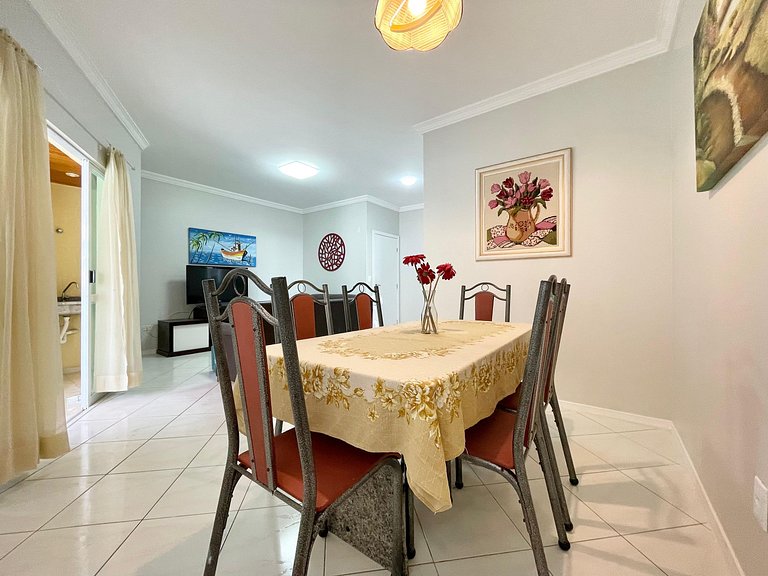Vacation Rental 3 Bedrooms in Meia Praia