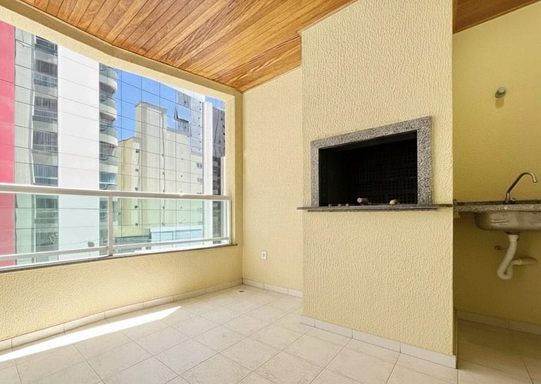 Meia Praia Itapema Vacation Rentals Near McDonald's