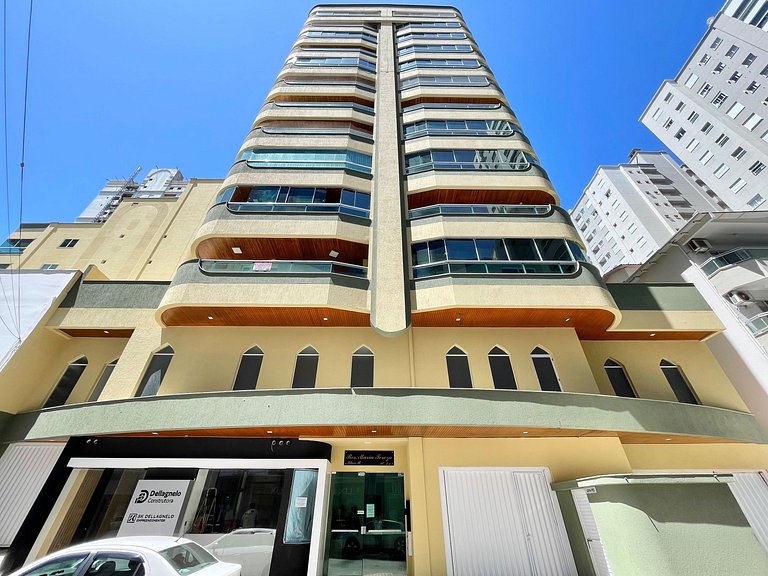 Meia Praia Itapema Vacation Rentals Near McDonald's