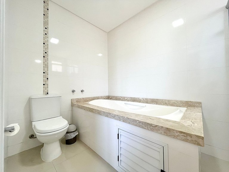 Seasonal Rental Meia Praia Itapema Rua 292 3 Suites Sea