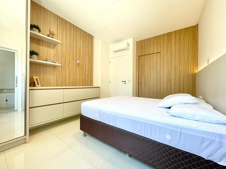 Seasonal Rental Meia Praia Itapema Rua 292 3 Suites Sea
