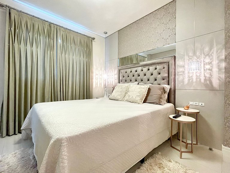 Meia Praia Street 292 3 Suites near the Sea AT007