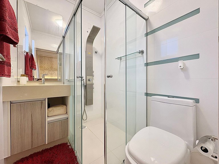 Meia Praia Itapema, Rua 247, Beachfront, 4 Suites
