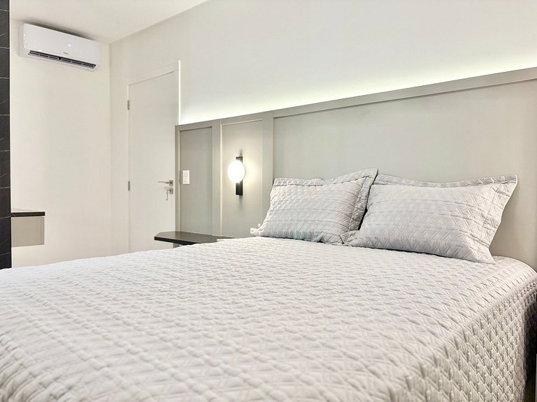 Vacation Rental 3 Suites in Meia Praia Itapema