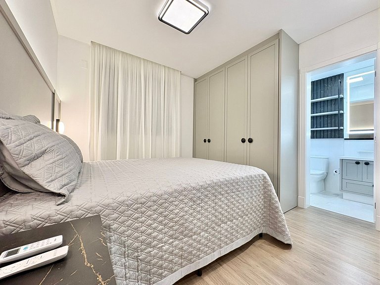 Luxury apartment with 3 suites for seasonal rental in Itapem