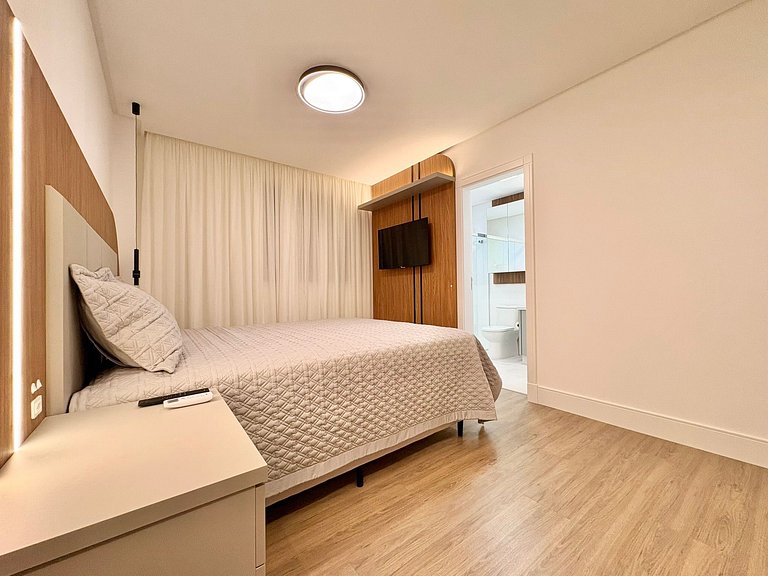 Luxury apartment with 3 suites for seasonal rental in Itapem