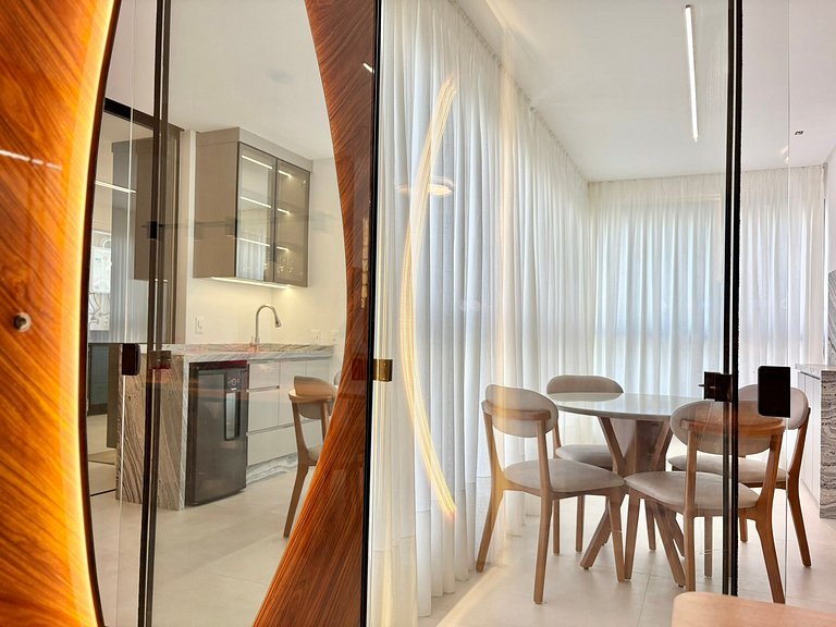 Luxury apartment with 3 suites for seasonal rental in Itapem