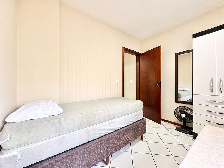 Seasonal rental 2 bedrooms Itapema Meia Praia near the sea