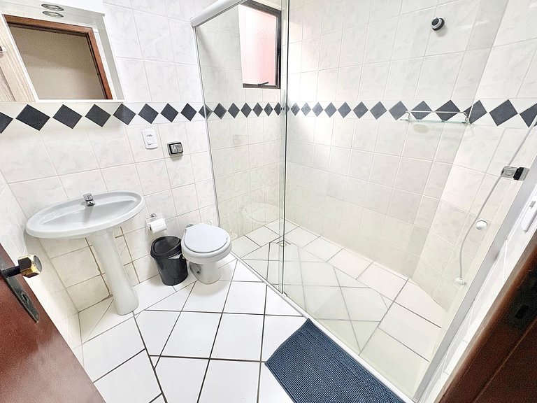 Vacation Rental Apartment with 2 Bedrooms Itapema Meia Praia