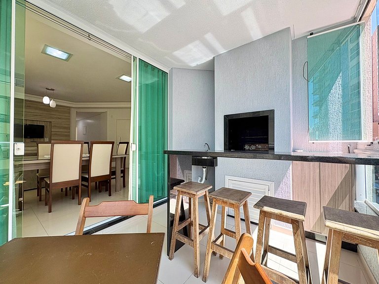 Vacation Rental, Beachfront, 3 suites in Meia Praia, Itapema