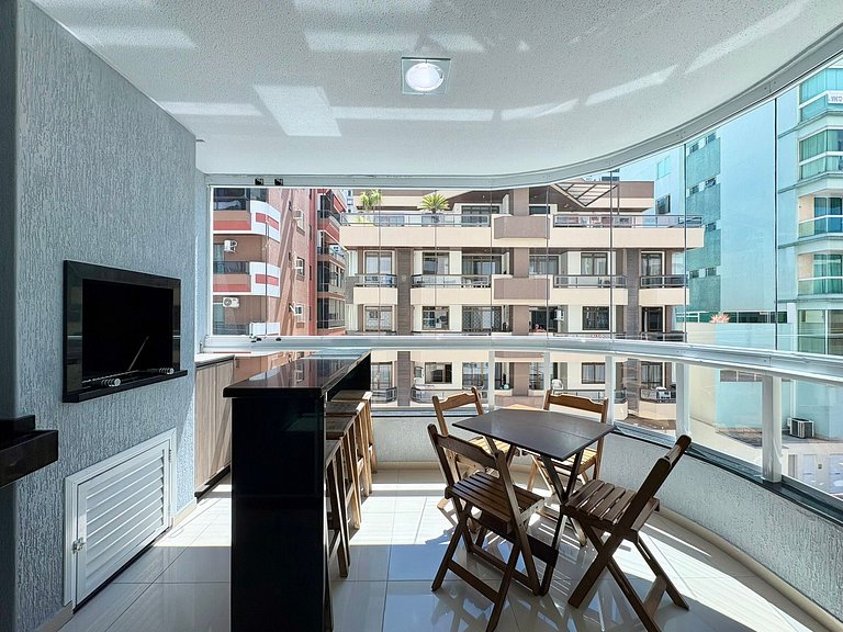 Vacation Rental, Beachfront, 3 suites in Meia Praia, Itapema