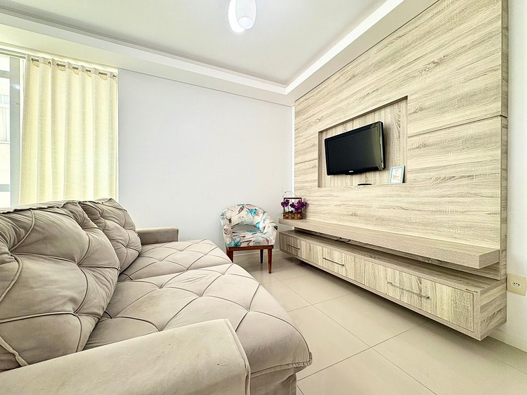 Vacation Rental, Beachfront, 3 suites in Meia Praia, Itapema