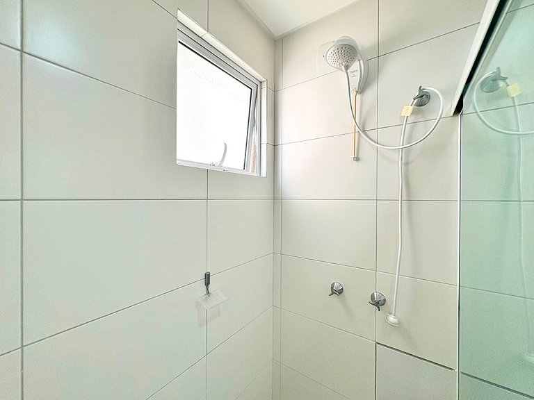 Vacation Rental, Beachfront, 3 suites in Meia Praia, Itapema