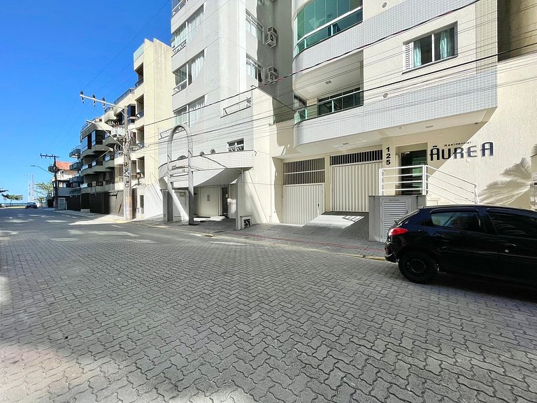 Aluguel Temporada Quadra Mar 3 suite em Meia Praia Itapema
