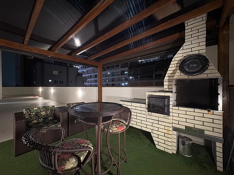 Apartamento Beira Mar com 4 Suítes para Temporada em Itapema