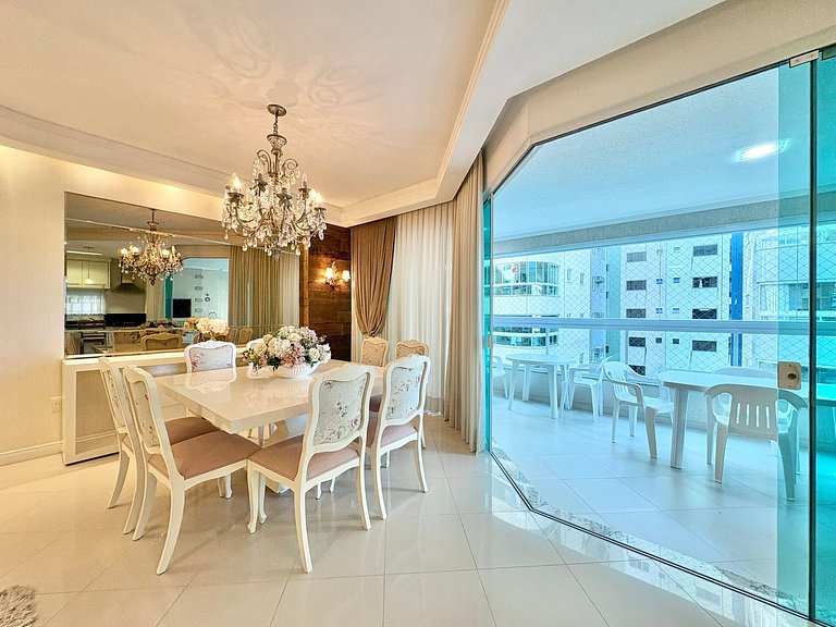 Beautiful Vacation Apartment Itapema 3 Suites Ocean View.