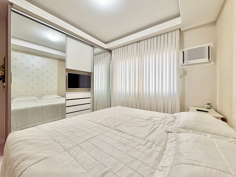 Beautiful Vacation Apartment Itapema 3 Suites Ocean View.
