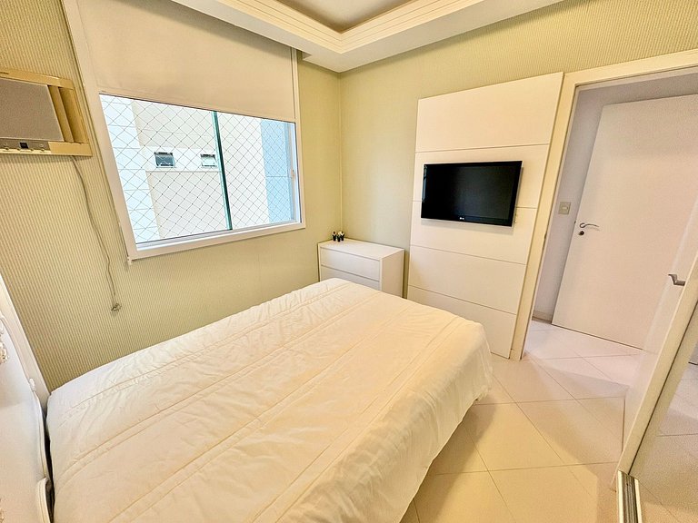 Beautiful Vacation Apartment Itapema 3 Suites Ocean View.