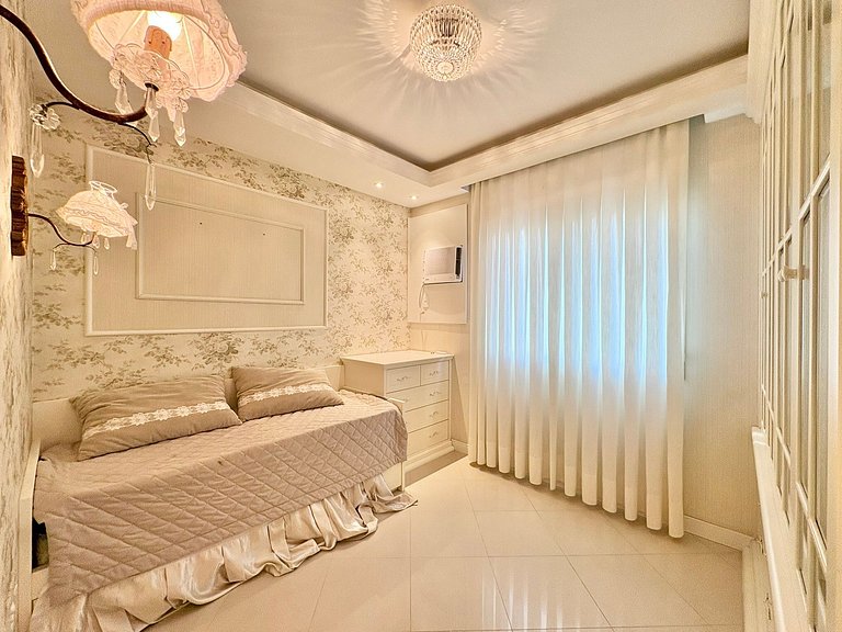 Beautiful Vacation Apartment Itapema 3 Suites Ocean View.