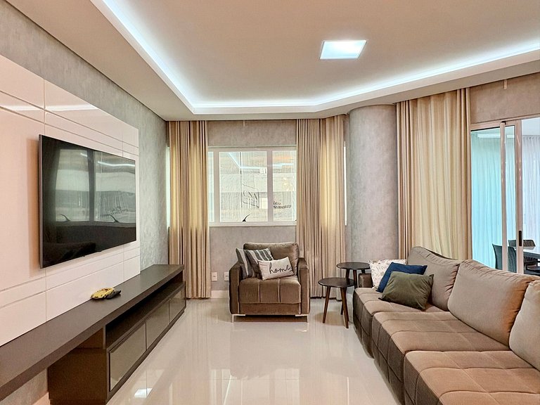 Aluguel Anual em Meia Praia Itapema com 3 Suites e 2 Vagas