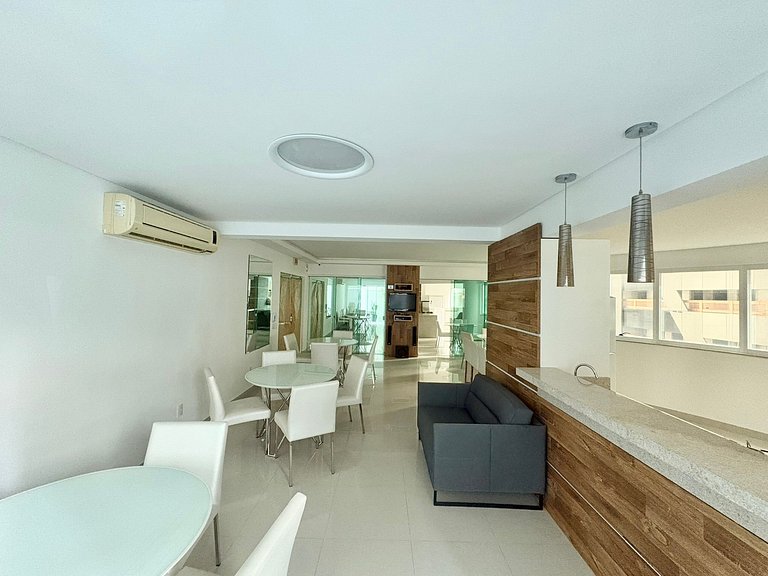Aluguel Anual em Meia Praia Itapema com 3 Suites e 2 Vagas