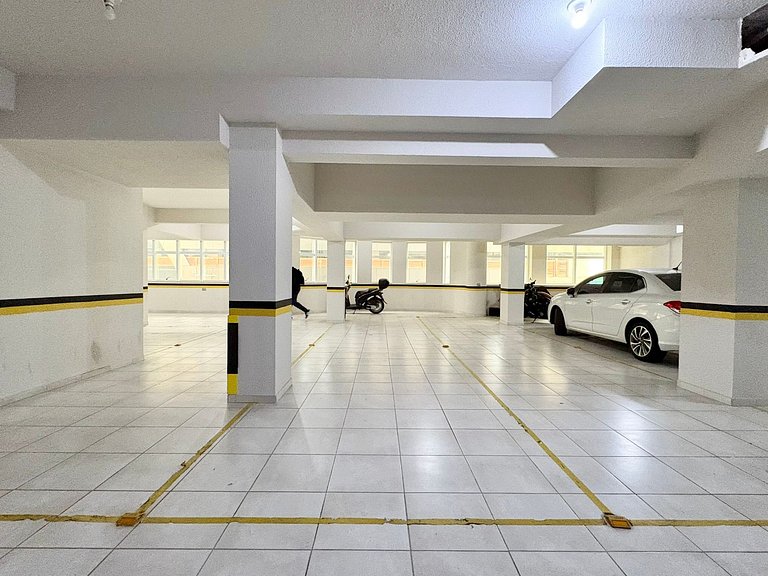 Aluguel Anual em Meia Praia Itapema com 3 Suites e 2 Vagas