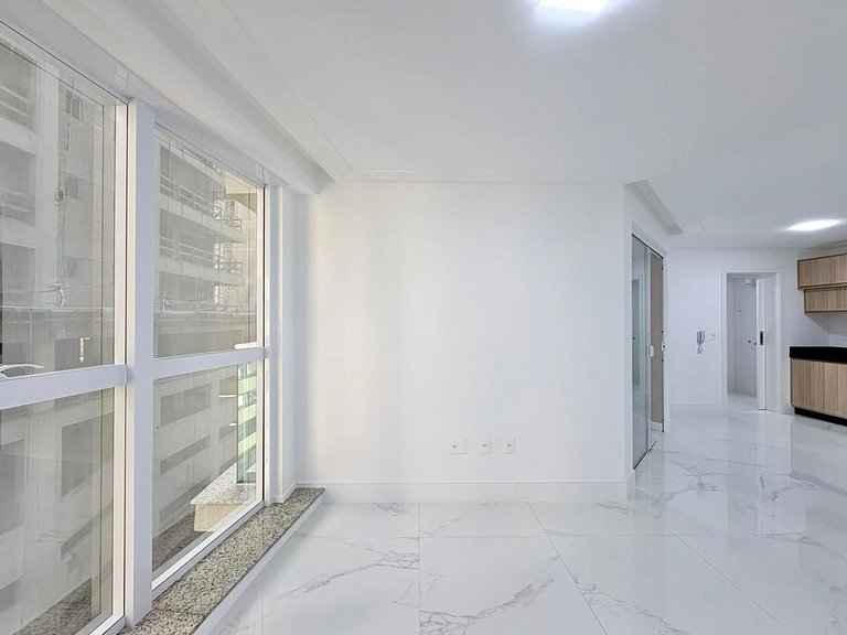 Rua 302 Meia Praia Itapema - Apartametno novo de aluguel anu