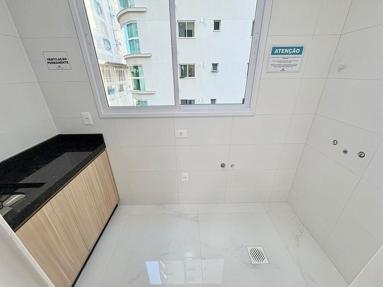 Rua 302 Meia Praia Itapema - Apartametno novo de aluguel anu