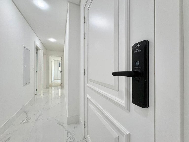Rua 302 Meia Praia Itapema - Apartametno novo de aluguel anu