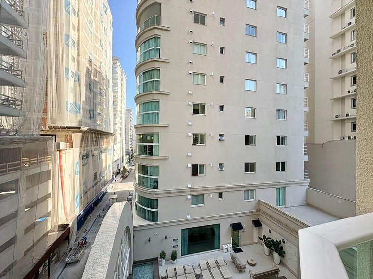 Rua 302 Meia Praia Itapema - Apartametno novo de aluguel anu