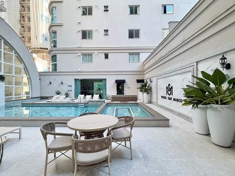 Rua 302 Meia Praia Itapema - Apartametno novo de aluguel anu