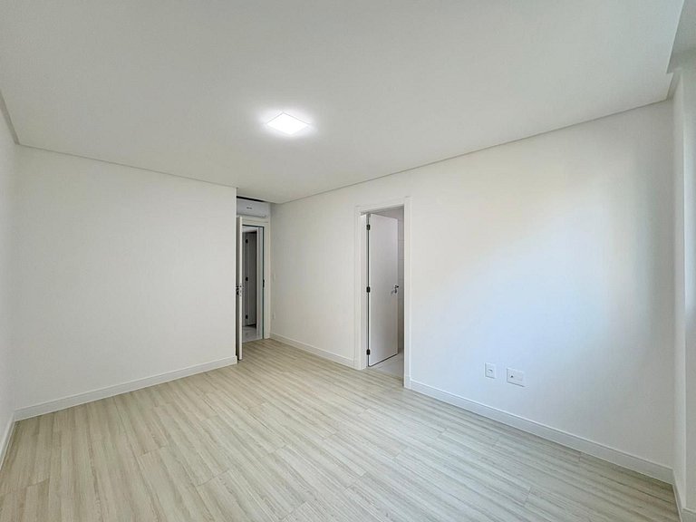 Rua 302 Meia Praia Itapema - Apartametno novo de aluguel anu