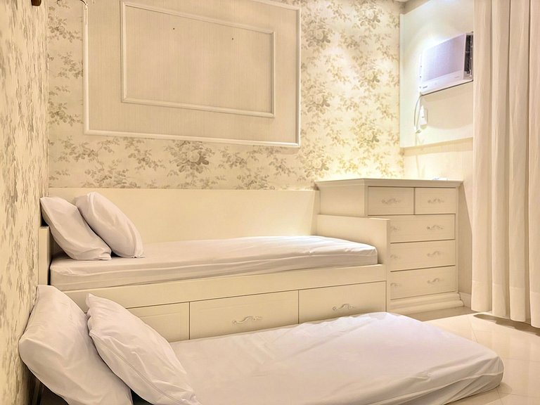 Alquiler Vacacional 3 Suites en Meia Praia Itapema Vista Mar