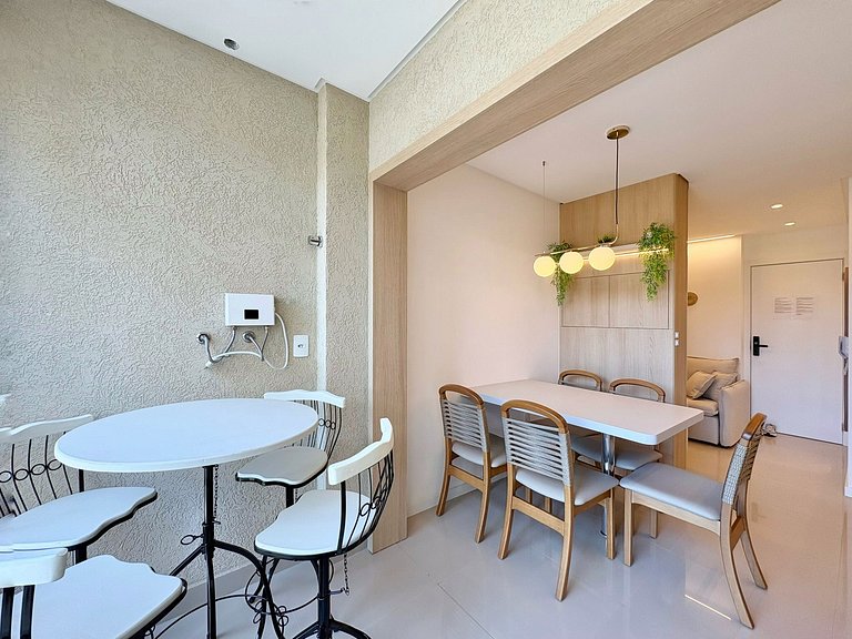 Vacation Rental 2 Bedroom Apartment with Sea View in Itapema