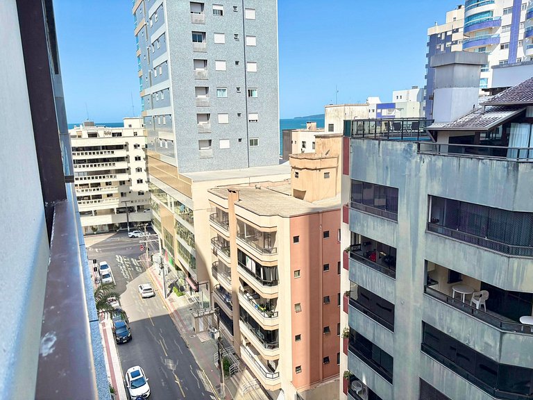 Rua 224 - 3 Dormitórios próximo do Mar - Meia Praia Itapema