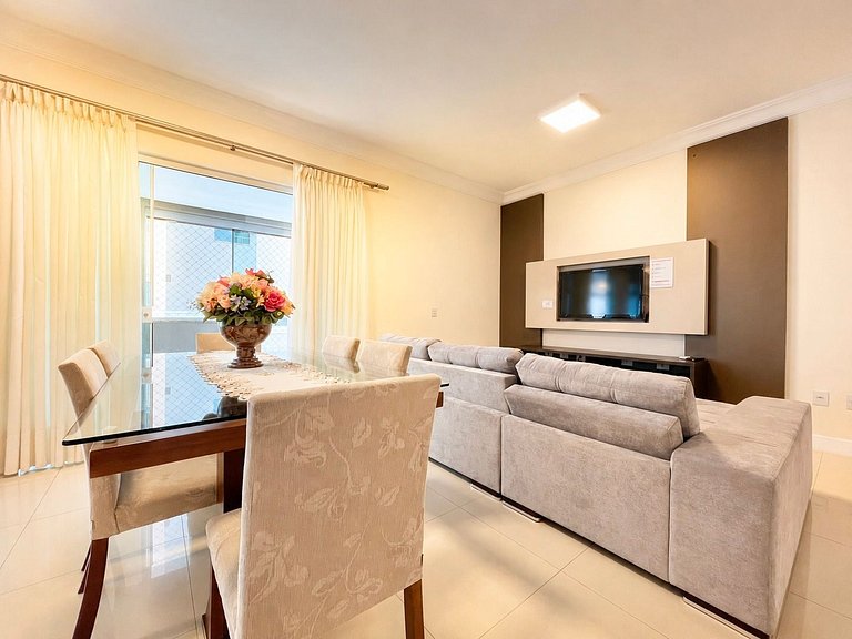Alquiler temporada Meia Praia Itapema Rua 292 3 Suites Mar