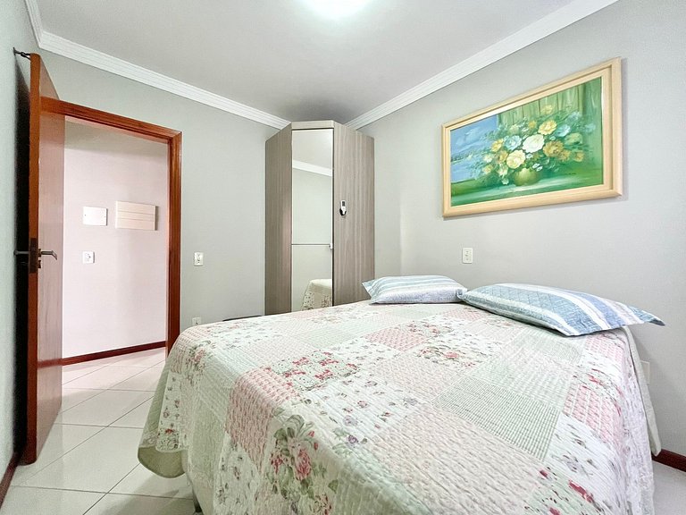 Vacation Rental 2 Bedrooms in Meia Praia