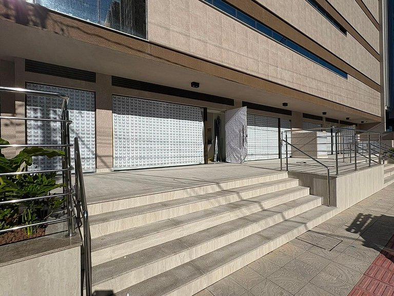 Sala Comercial Nova para Aluguel em Perequê – 69 m² | 1 Vaga