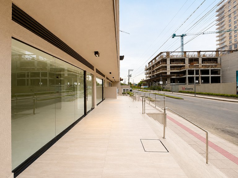 Sala 01 - Sala Comercial Nova para Aluguel em Perequê – 83 m