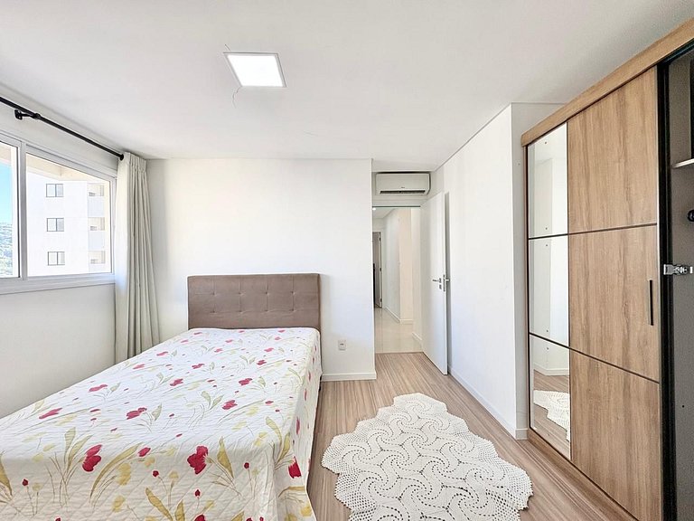 Apartamento com 3 Quartos para alugar, 80m² - Morretes