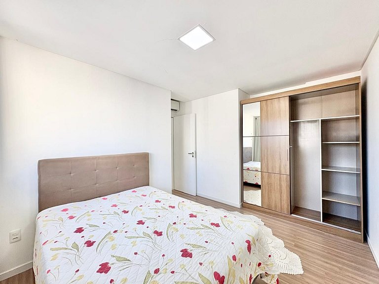 Apartamento com 3 Quartos para alugar, 80m² - Morretes