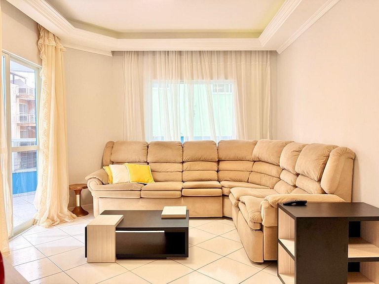 Vacation Rental in Meia Praia with Private Pool