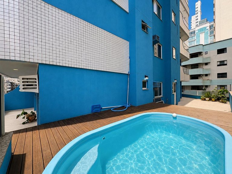 Aluguel Temporada Meia Praia com Piscina Privativa