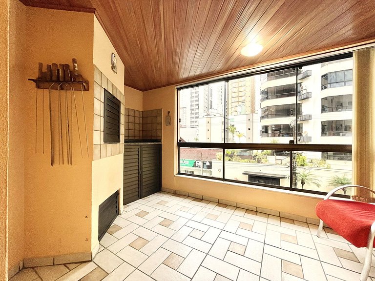 Vacation Rental in Meia Praia with Barbecue